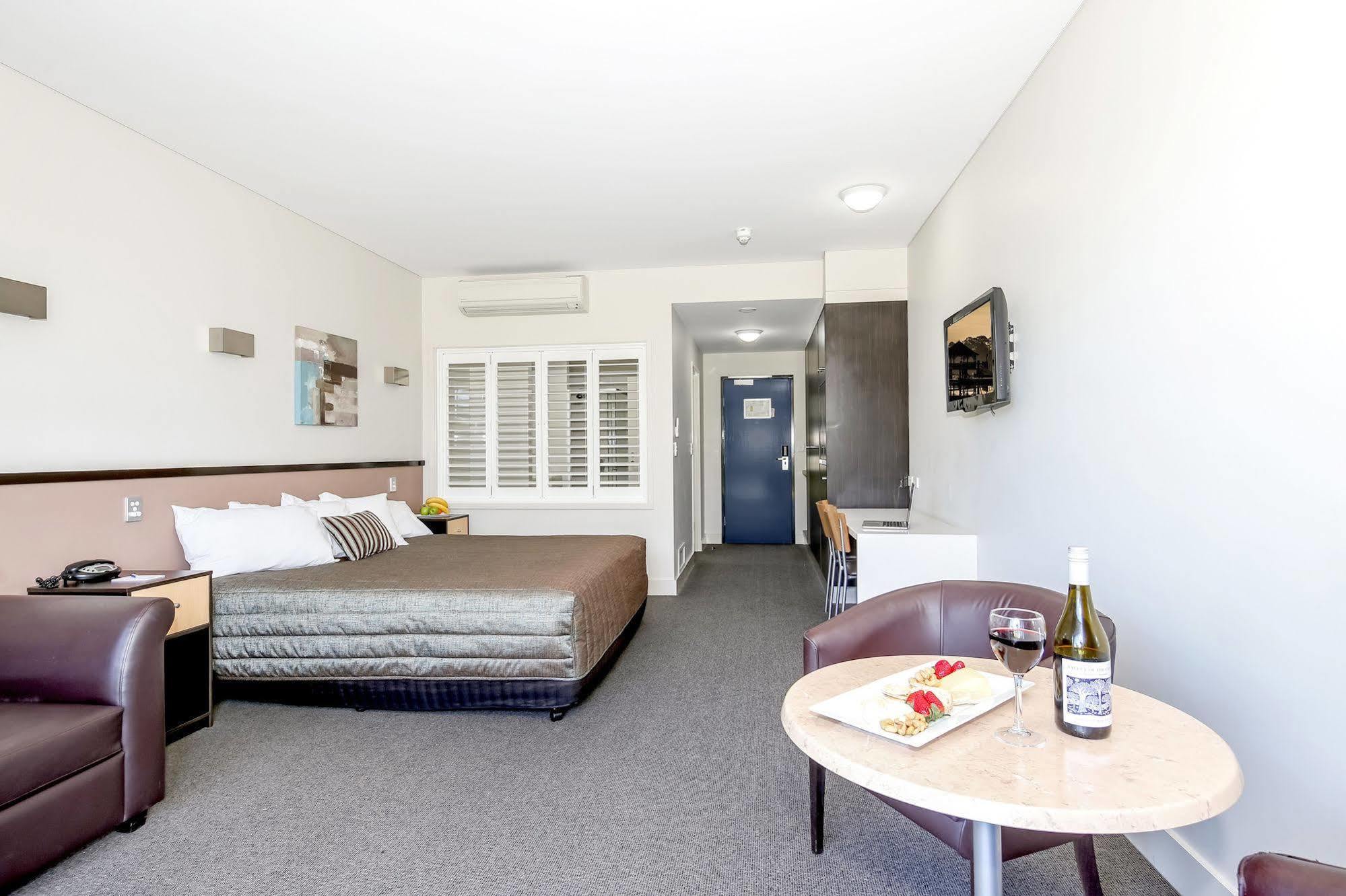 Macquarie 4 Star Motel Warners Bay Eksteriør billede